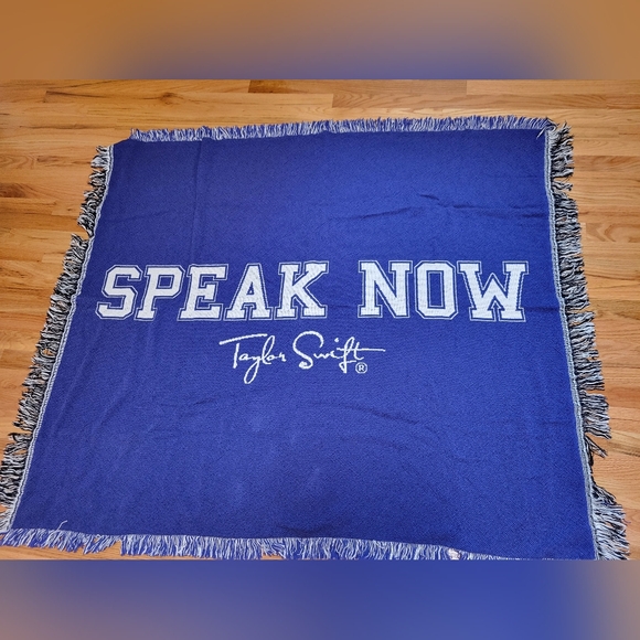 Taylor Swift Speak Now Bundle - Picture 11 of 13